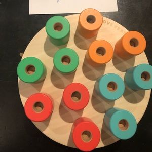 Lovevery peg board